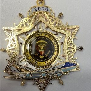 2006 White House Historical Assn Presidential Seal Ornament with Air Force One